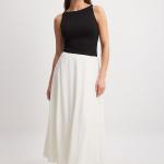 Balloon Fit Midi Skirt